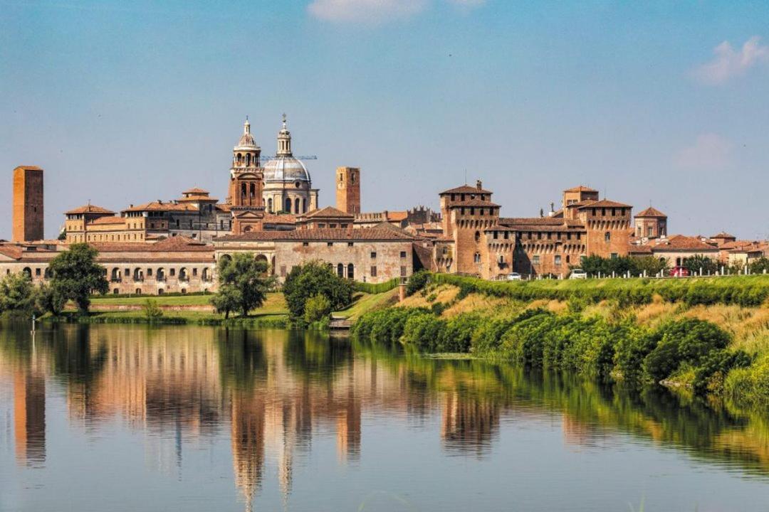 Apartamento Residenza Tosca Mantua Exterior foto